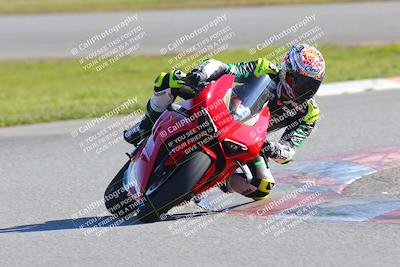 media/Jan-20-2023-Fastrack Riders (Fri) [[f2ad32aba3]]/Level 3/session 5 turn 13/